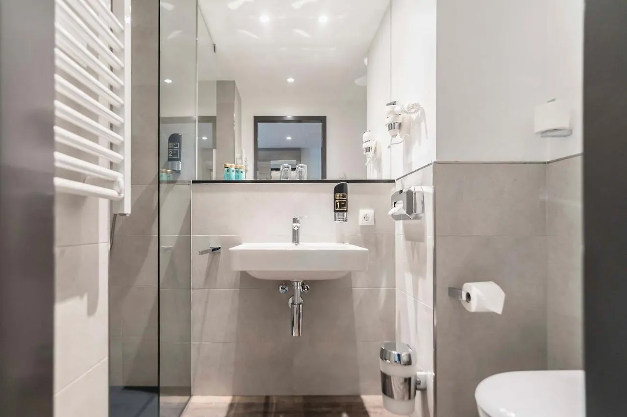 ***  Abasto Hotel Muenchen Feldmoching Германия